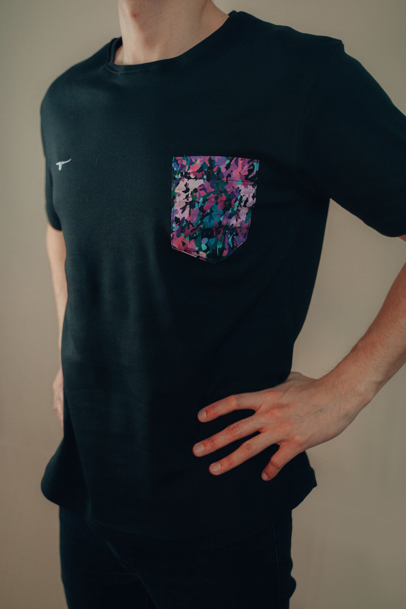 T - SHIRT ABSTRACT PURPLE