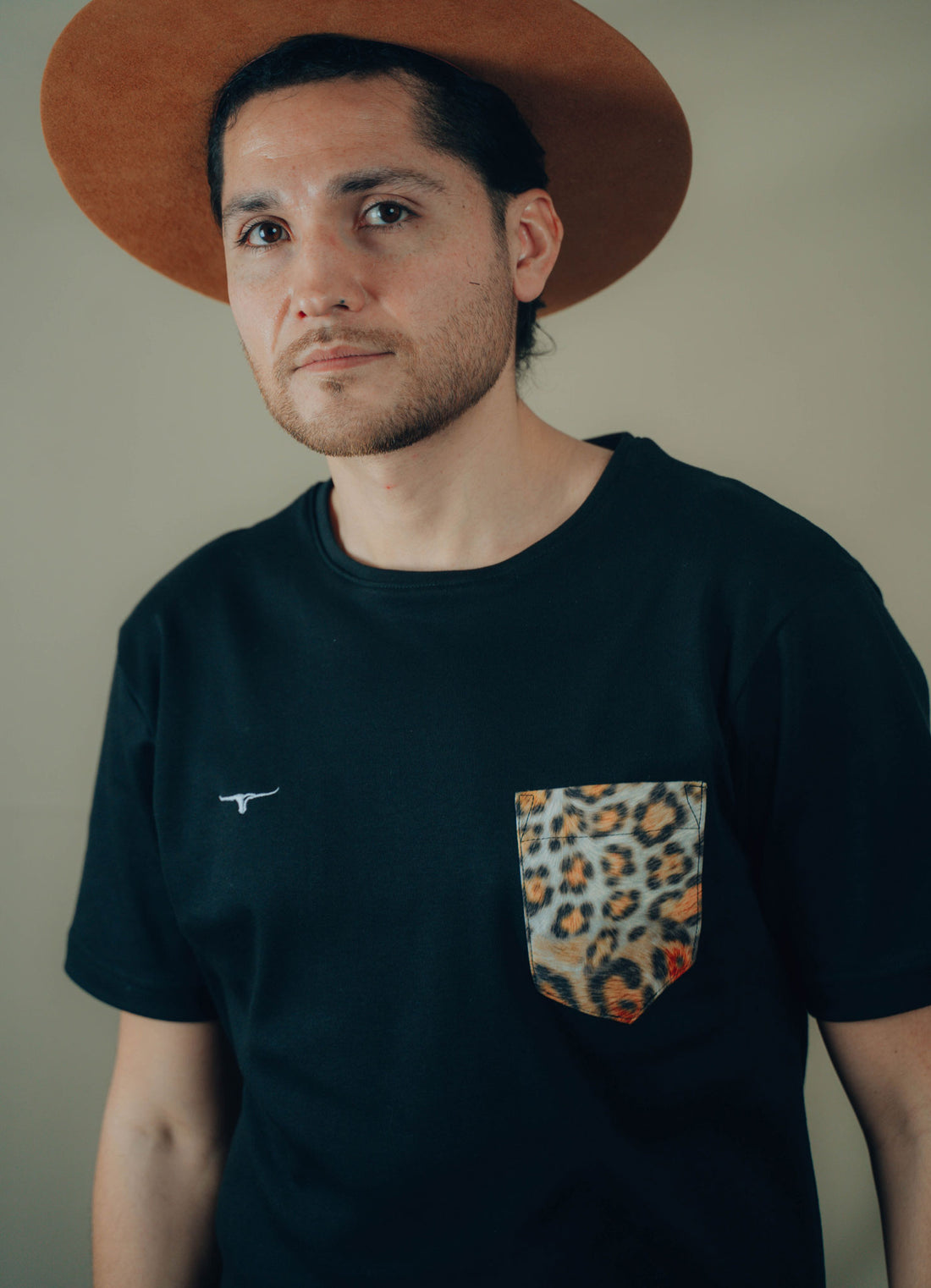 T-SHIRT  MIGHTY LEOPARD