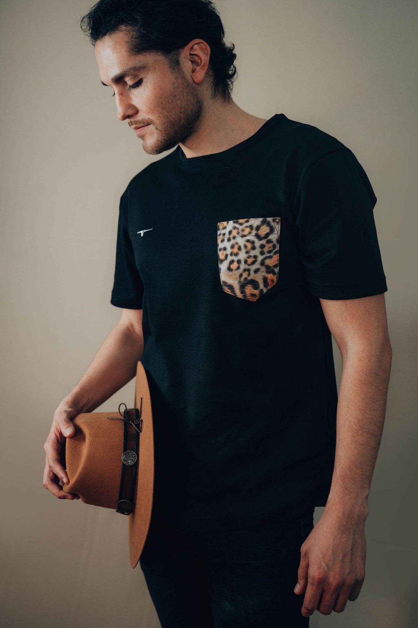 T-SHIRT  MIGHTY LEOPARD